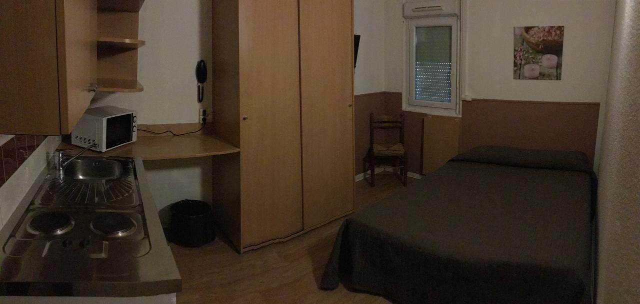 Be Myhotel Эврё Экстерьер фото